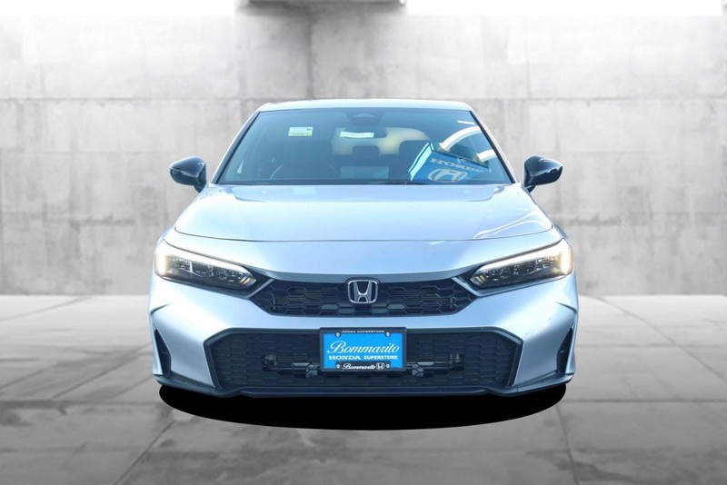 Honda Civic Hatchback Vehicle Image 04