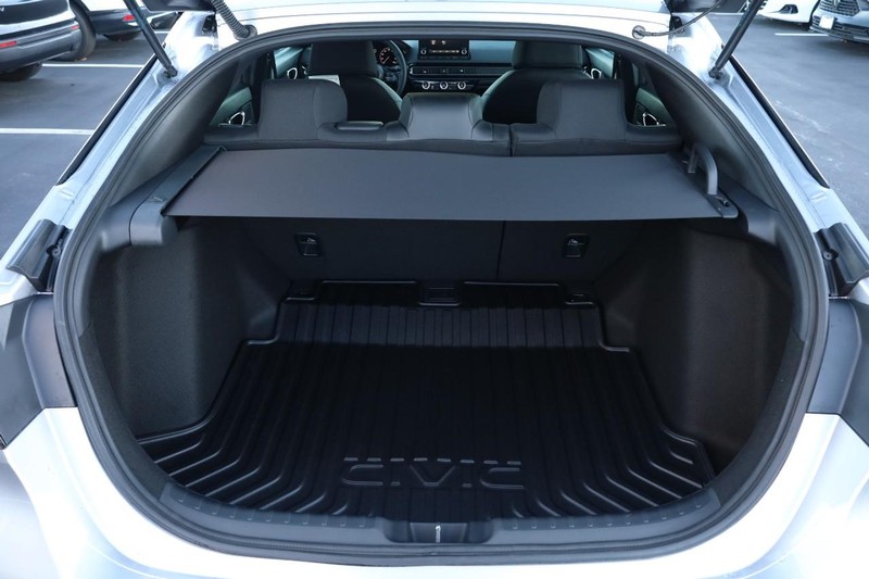 Honda Civic Hatchback Vehicle Image 07