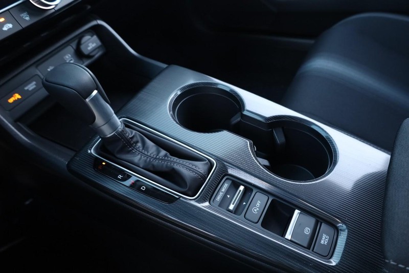 Honda Civic Hatchback Vehicle Image 15