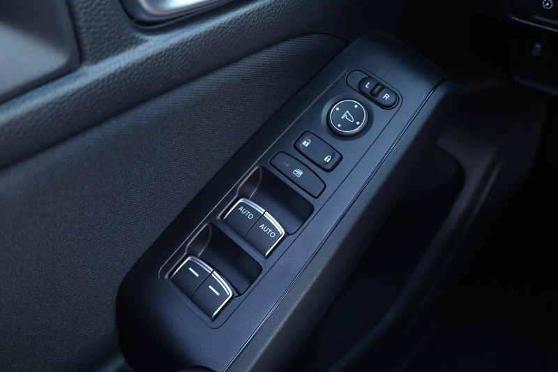 Honda Civic Hatchback Vehicle Image 17