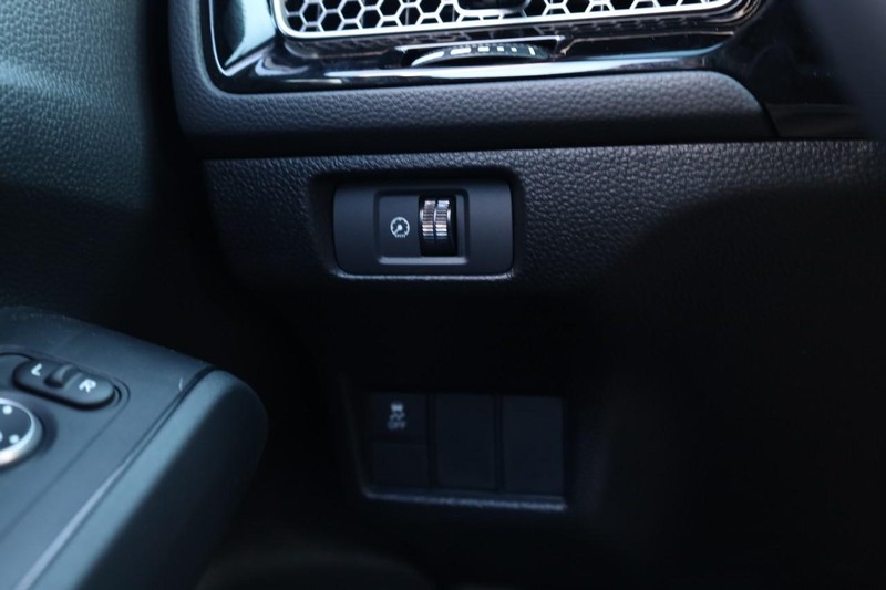 Honda Civic Hatchback Vehicle Image 18