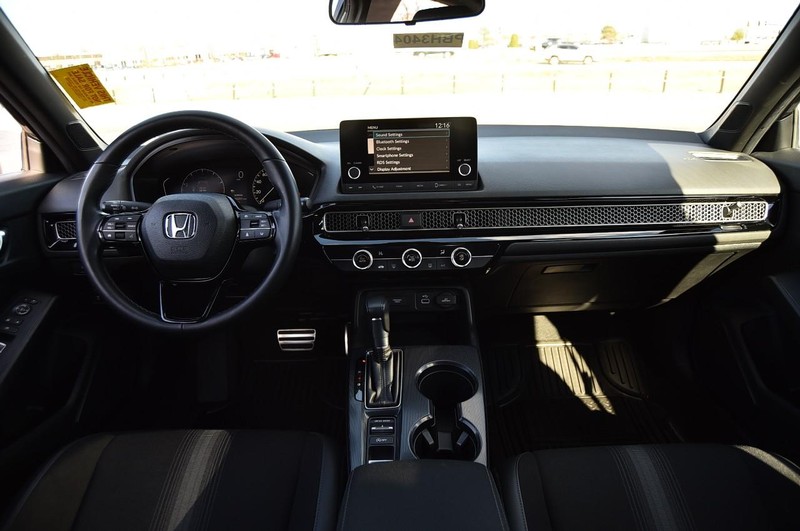 Honda Civic Sedan Vehicle Image 07