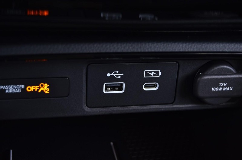 Honda CR-V Vehicle Image 17