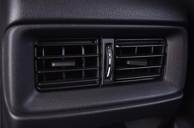 Honda CR-V Vehicle Image 26