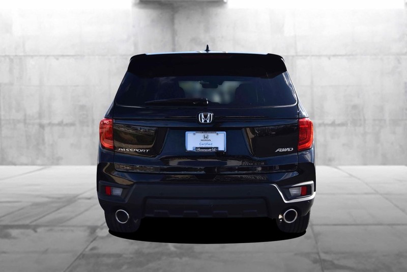 Honda Passport Vehicle Full-screen Gallery Image 6
