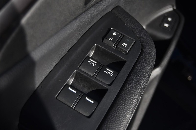 Honda Passport Vehicle Full-screen Gallery Image 8