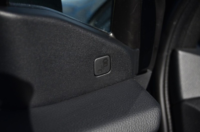 Honda Passport Vehicle Full-screen Gallery Image 11