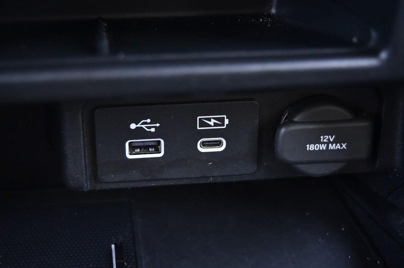Honda Passport Vehicle Full-screen Gallery Image 20