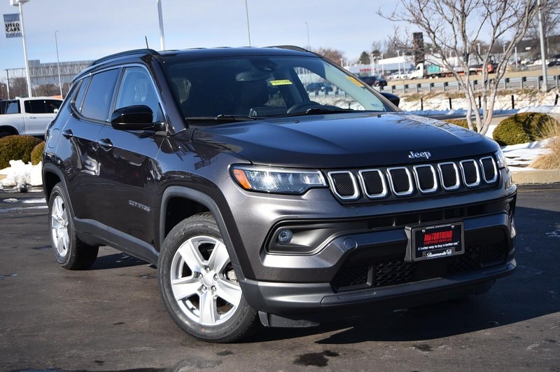 Jeep Compass Vehicle Full-screen Gallery Image 2