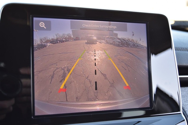 Jeep Compass Vehicle Full-screen Gallery Image 13