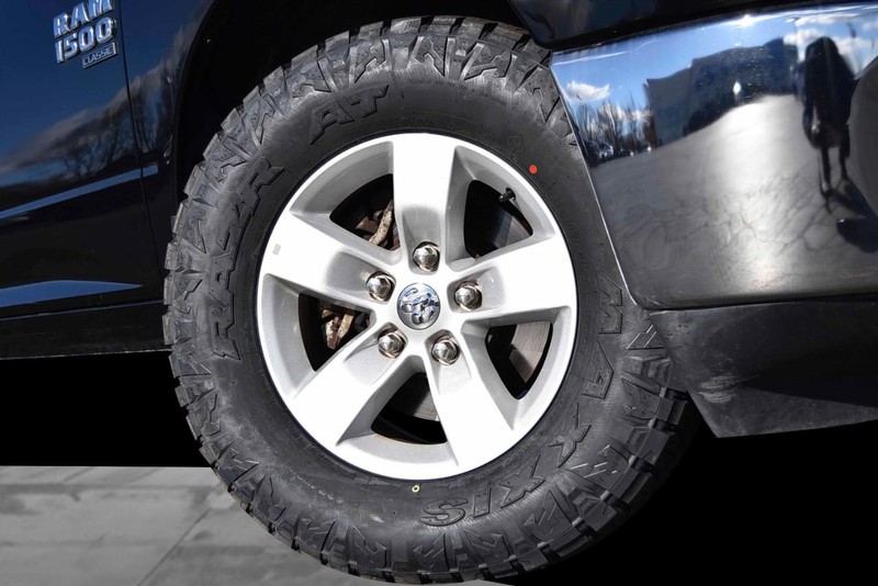 Ram 1500 Classic Vehicle Image 03