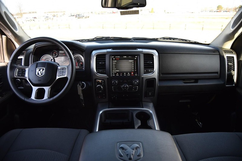 Ram 1500 Classic Vehicle Image 08