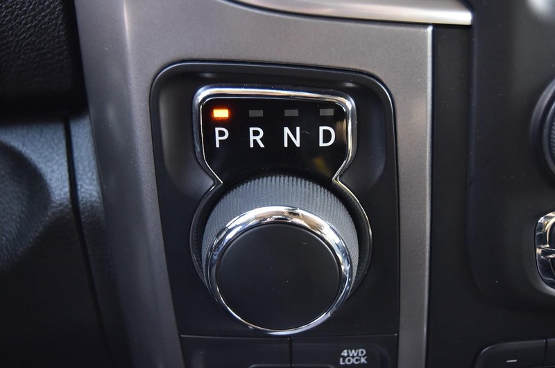 Ram 1500 Classic Vehicle Image 18