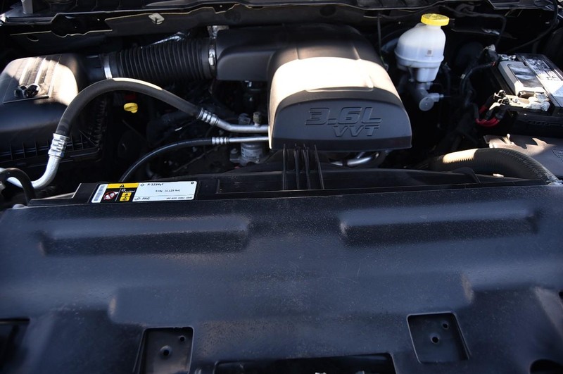 Ram 1500 Classic Vehicle Image 24