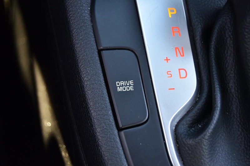 Kia Forte Vehicle Full-screen Gallery Image 15