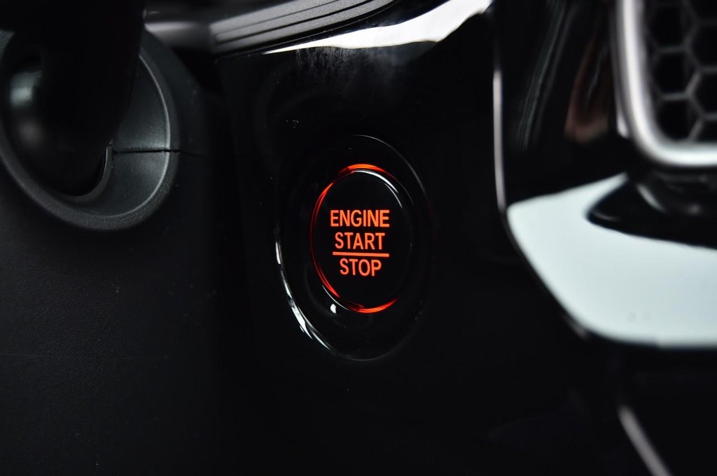 Honda Civic Hatchback Vehicle Full-screen Gallery Image 18