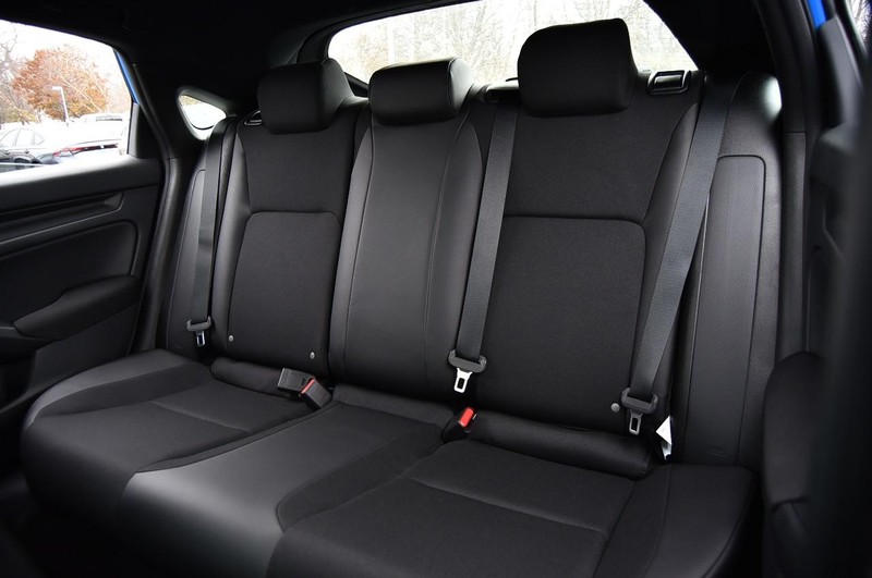 Honda Civic Hatchback Vehicle Image 22