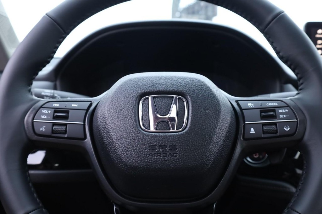 Honda Accord Hybrid Vehicle Full-screen Gallery Image 10