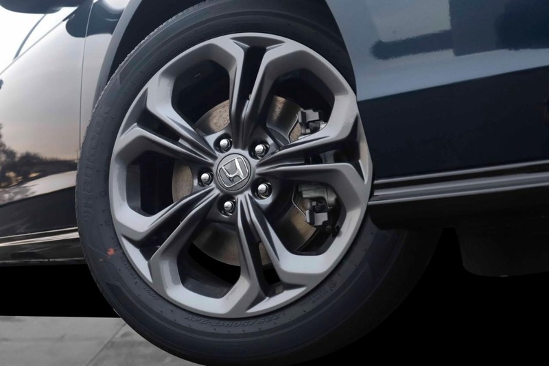 Honda Accord Hybrid Vehicle Image 03