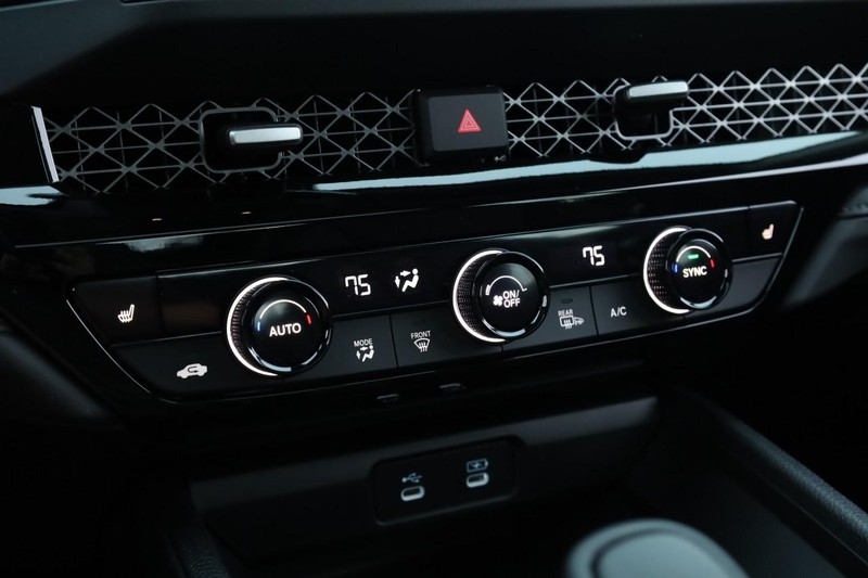 Honda Accord Hybrid Vehicle Image 14