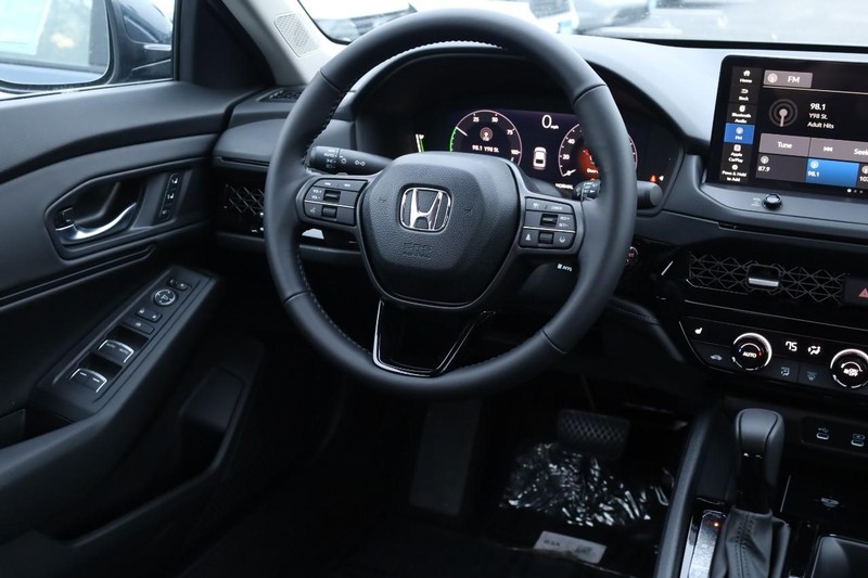 Honda Accord Hybrid Vehicle Image 24