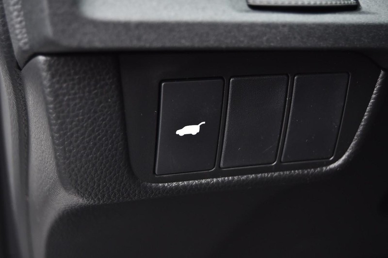 Honda CR-V Hybrid Vehicle Image 10