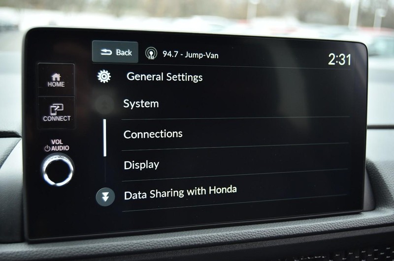 Honda CR-V Hybrid Vehicle Image 14