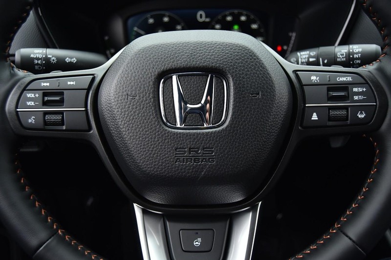 Honda CR-V Hybrid Vehicle Image 20