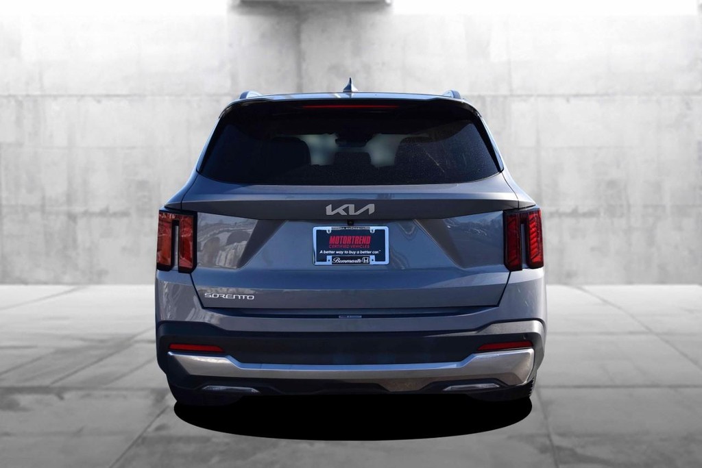 Kia Sorento Vehicle Full-screen Gallery Image 6