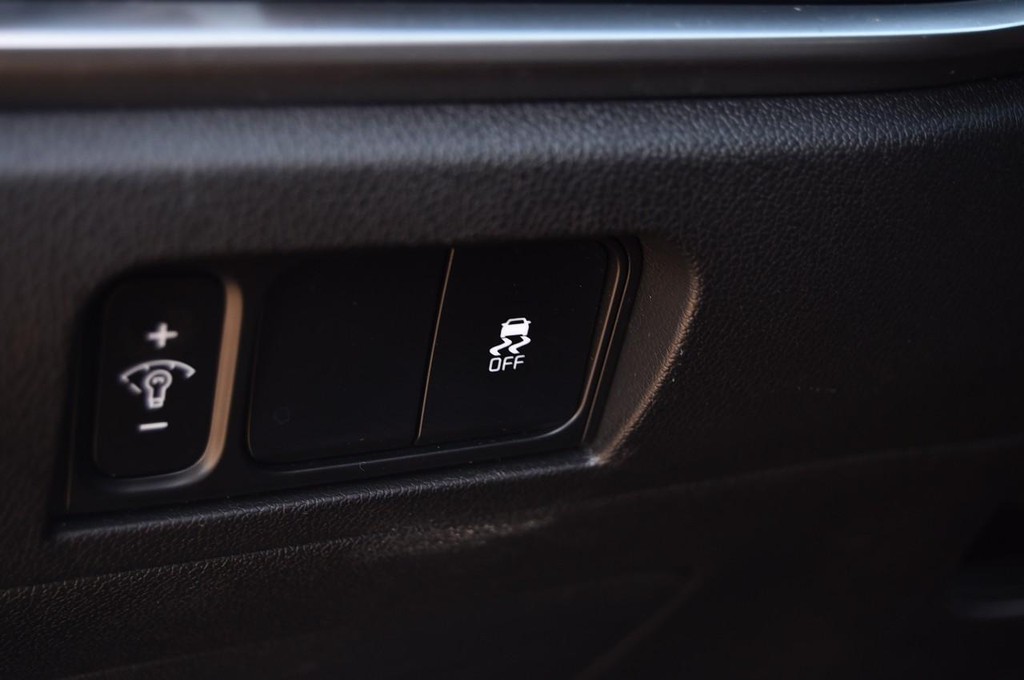 Kia Sorento Vehicle Full-screen Gallery Image 10