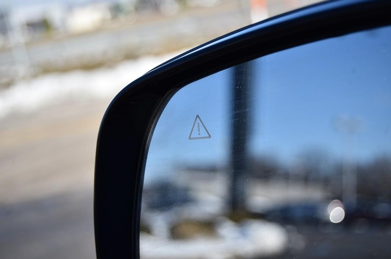 Kia Sorento Vehicle Full-screen Gallery Image 9