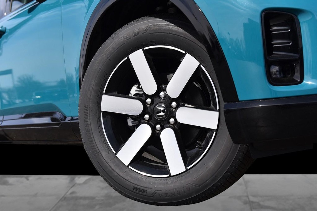 Honda Prologue Vehicle Image 03