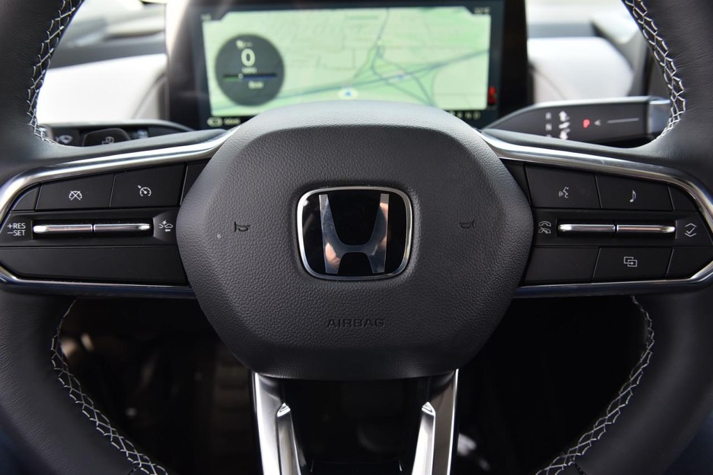 Honda Prologue Vehicle Image 18