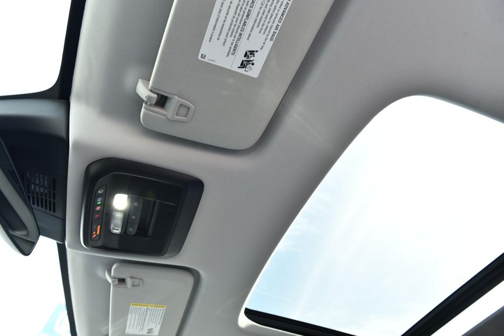 Honda Prologue Vehicle Image 21