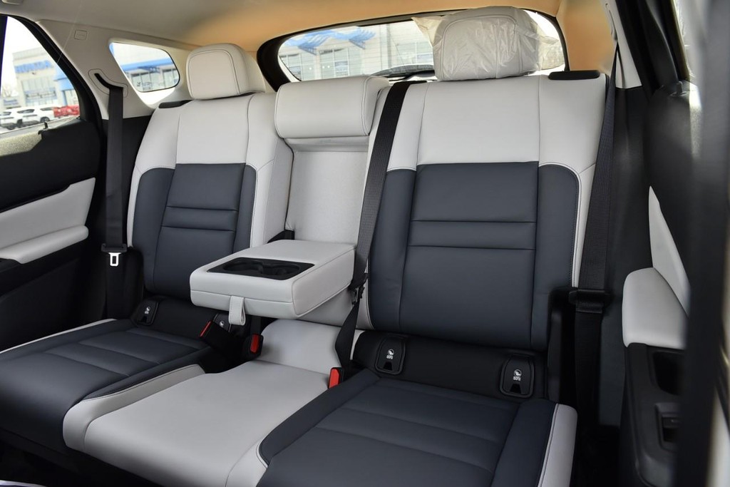 Honda Prologue Vehicle Image 22