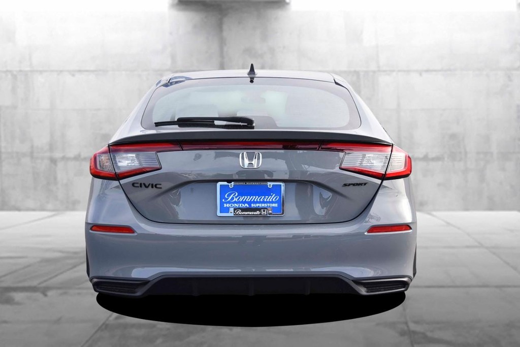 Honda Civic Hatchback Vehicle Image 06