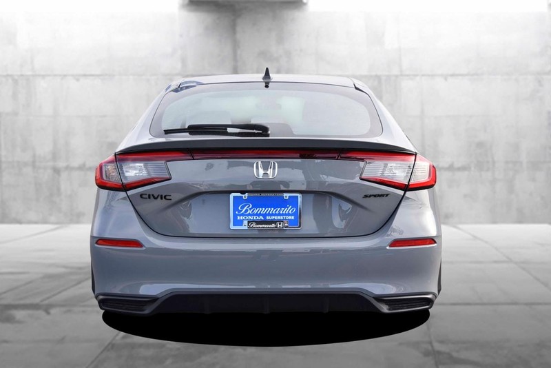 Honda Civic Hatchback Vehicle Image 06