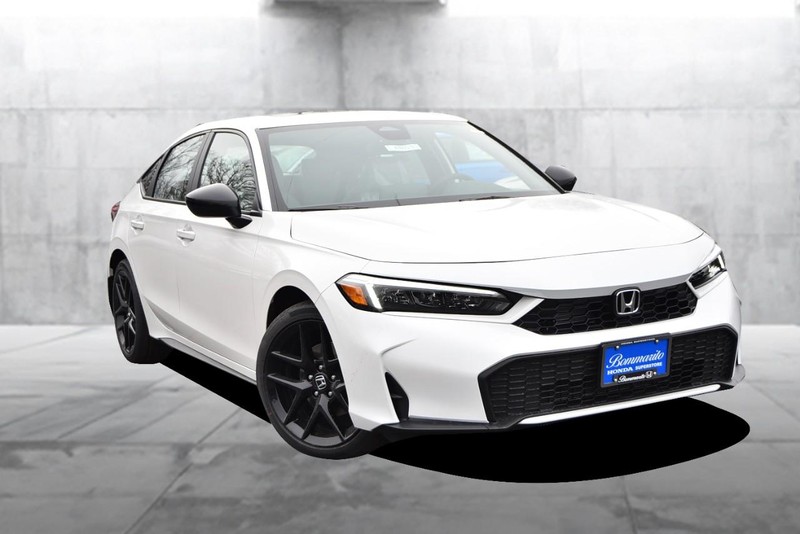 Honda Civic Hatchback Hybrid Vehicle Image 02