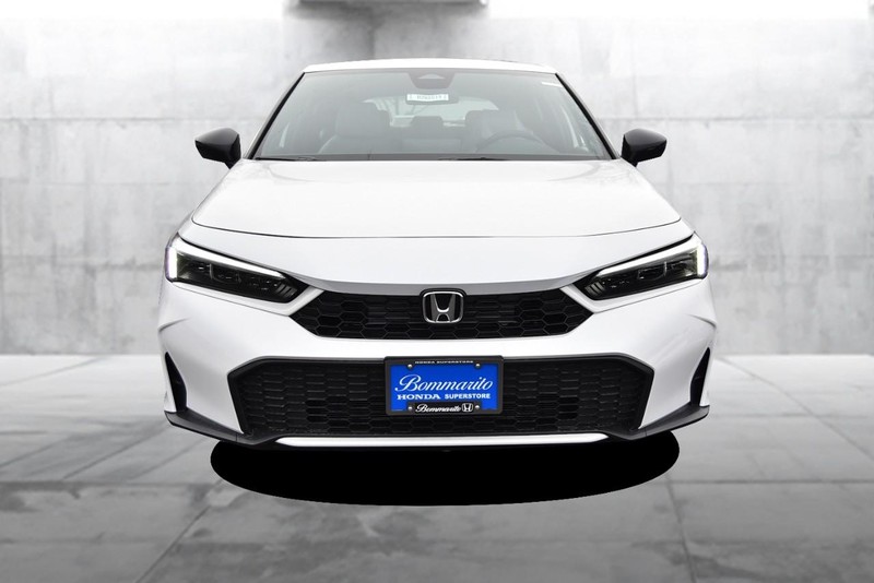 Honda Civic Hatchback Hybrid Vehicle Image 04