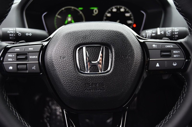 Honda Civic Hatchback Hybrid Vehicle Image 19