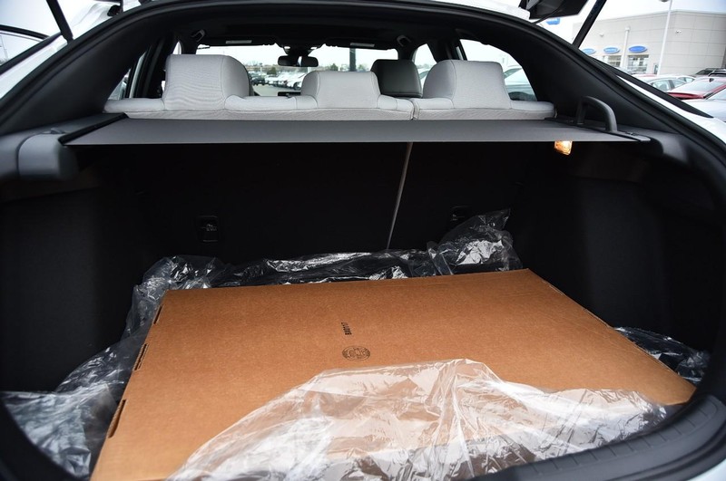 Honda Civic Hatchback Hybrid Vehicle Image 24