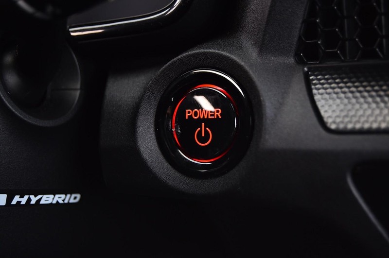 Honda CR-V Hybrid Vehicle Full-screen Gallery Image 17