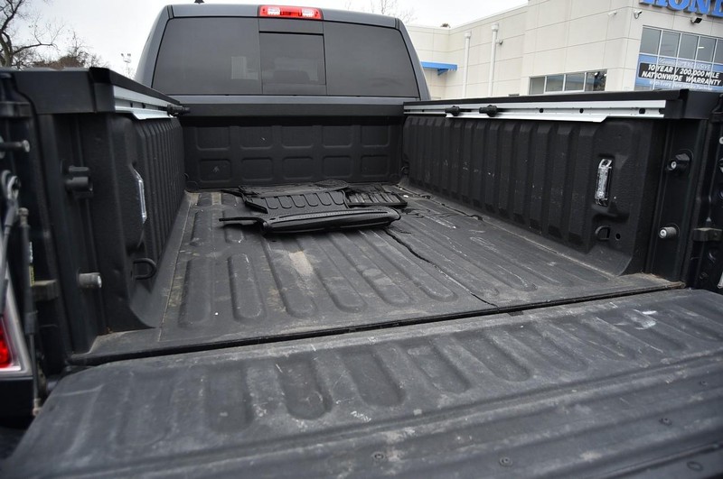 Ram 1500 Vehicle Full-screen Gallery Image 7