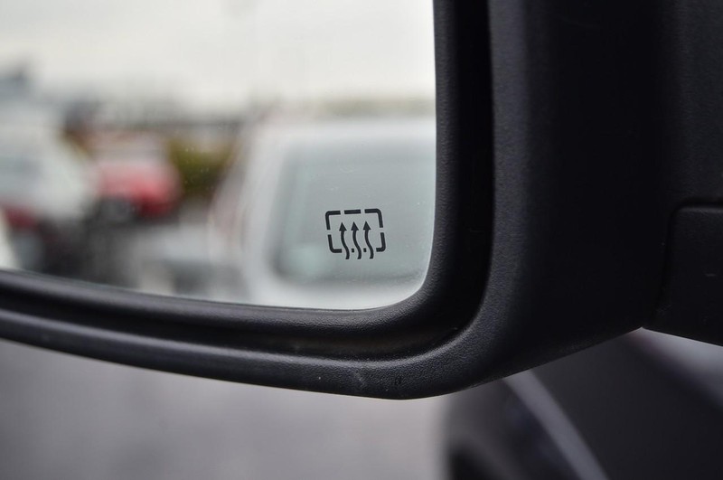 Ram 1500 Vehicle Full-screen Gallery Image 10