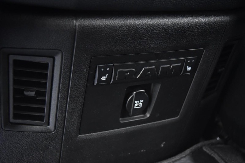 Ram 1500 Vehicle Full-screen Gallery Image 23