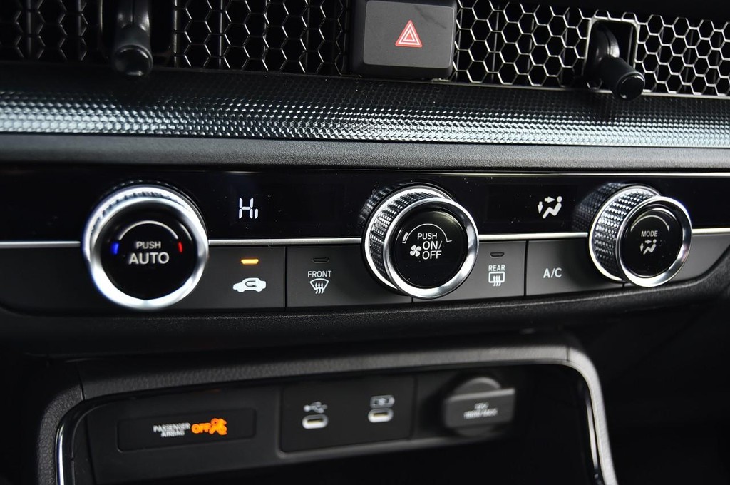 Honda CR-V Vehicle Image 13