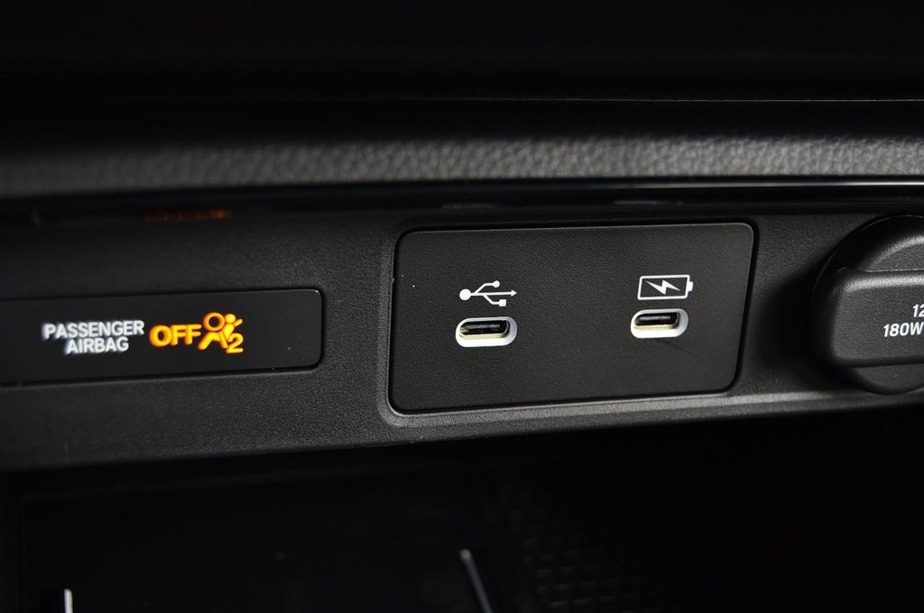 Honda CR-V Vehicle Image 14