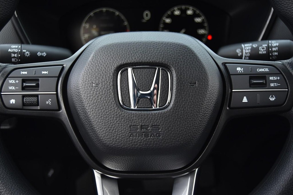 Honda CR-V Vehicle Image 18