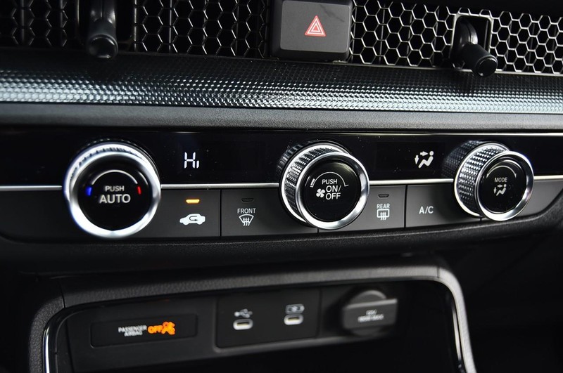 Honda CR-V Vehicle Image 13