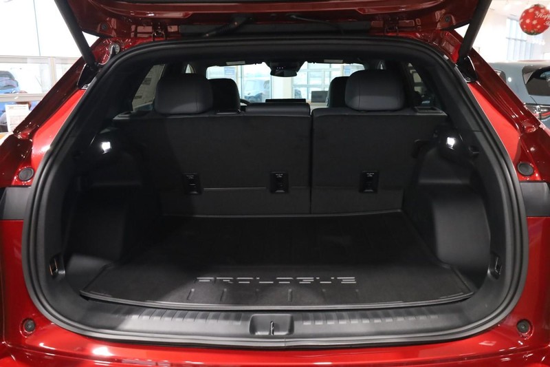 Honda Prologue Vehicle Full-screen Gallery Image 7